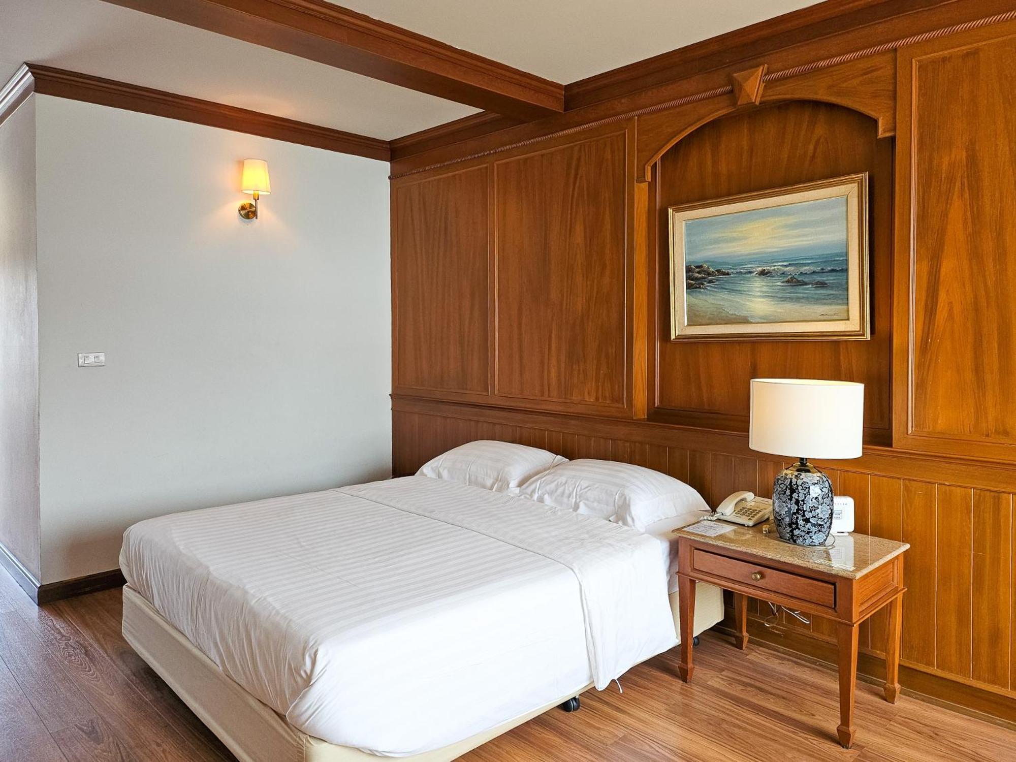 Sirin Hotel Хуа Хин Екстериор снимка
